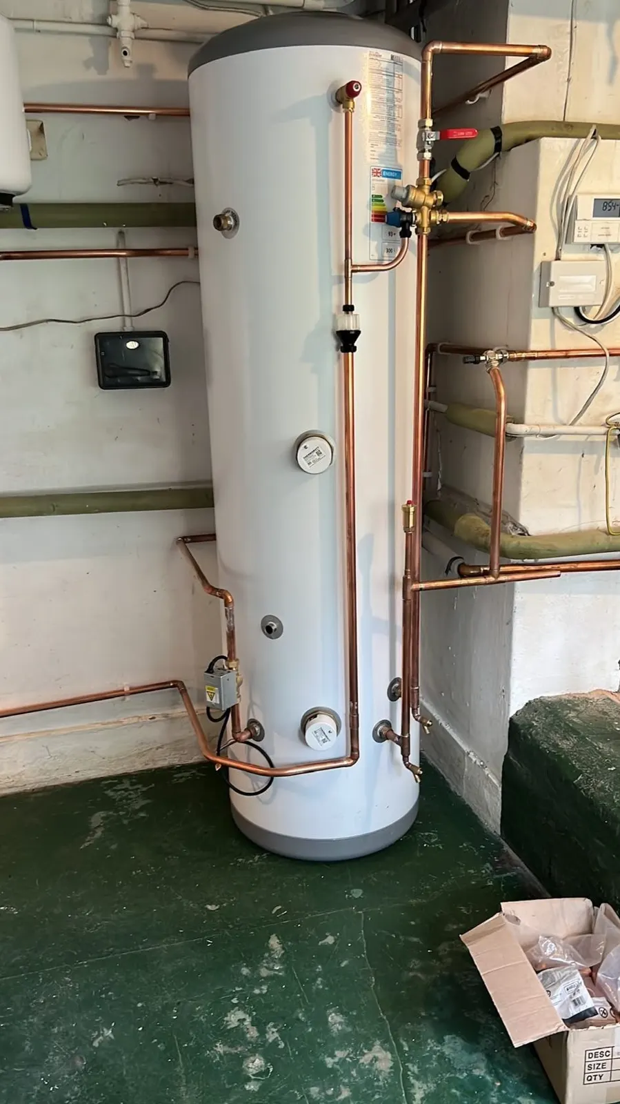 Hot water cylinder replacement with new unvented cylinder and copper pipework, Reading